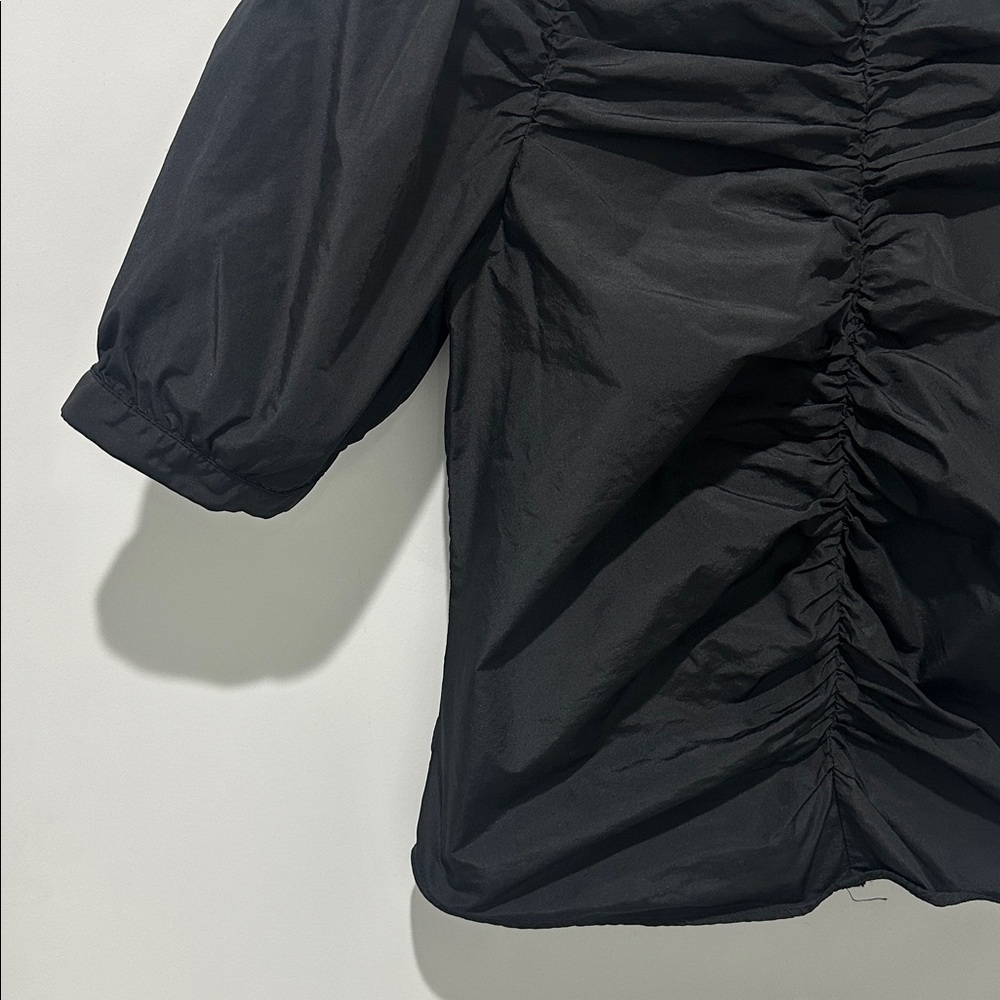 H&M RUCHED FRONT TOP - Picture 6 of 10
